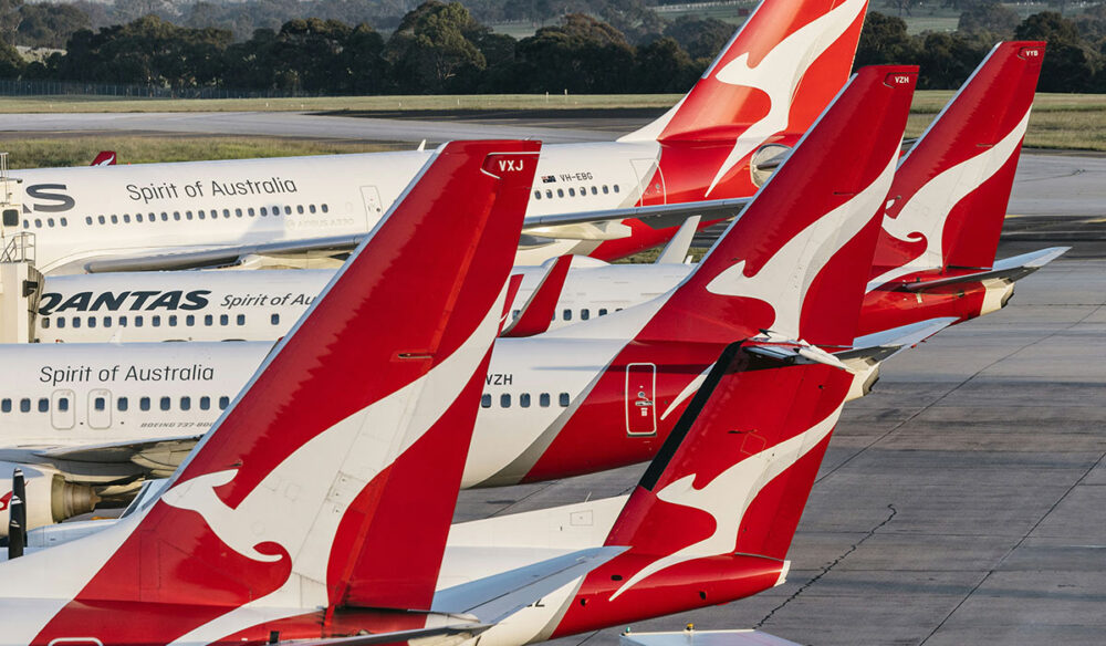 qantas plane tails at airport