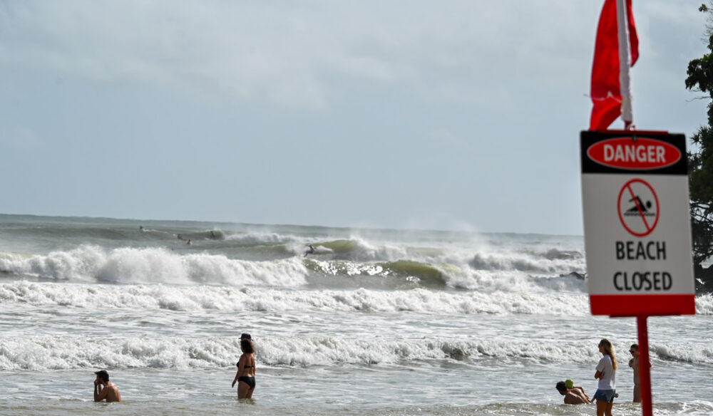 Beach Closed,Noosa Heads Main Beach, Cyclone Alfred