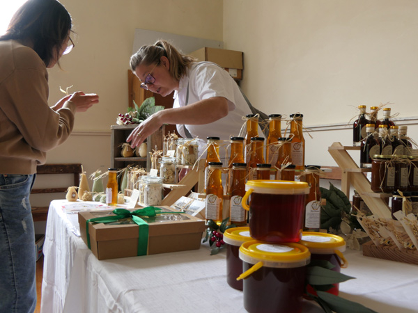 a stall selling honey at Ballan Farmers Market