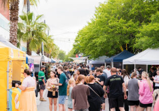 crowded market stalls at Moonlight Market Bendigo