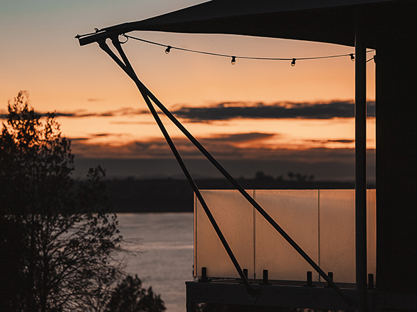The dreamy sunset at Wilderluxe.