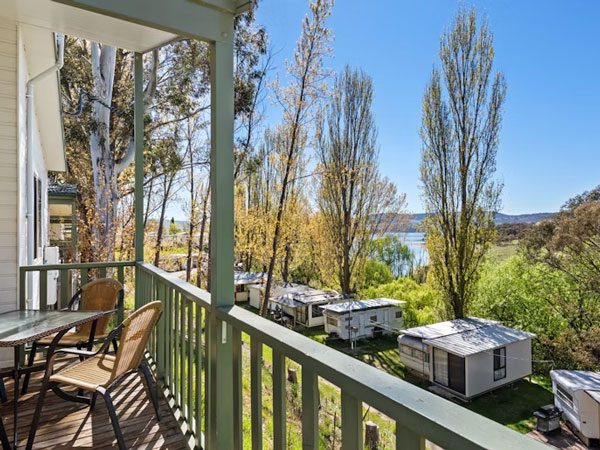 the cabins at Discovery Parks Jindabyne