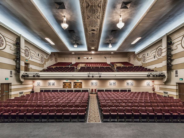 Capri Theatre