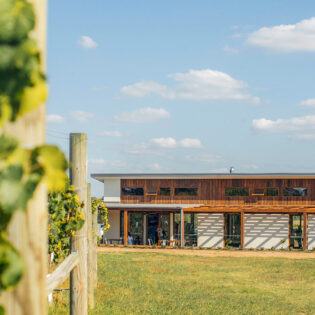 Clonakilla Winery canberra wine hopper tour