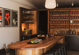 Tamborine food and drink